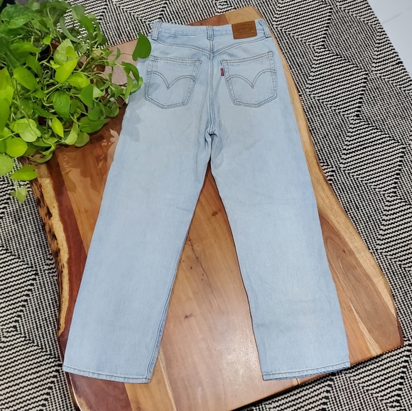 LEVI'S Infamous Ribcage Straight '22 Edition Light Blue Wash Jeans - Picture 12 of 13